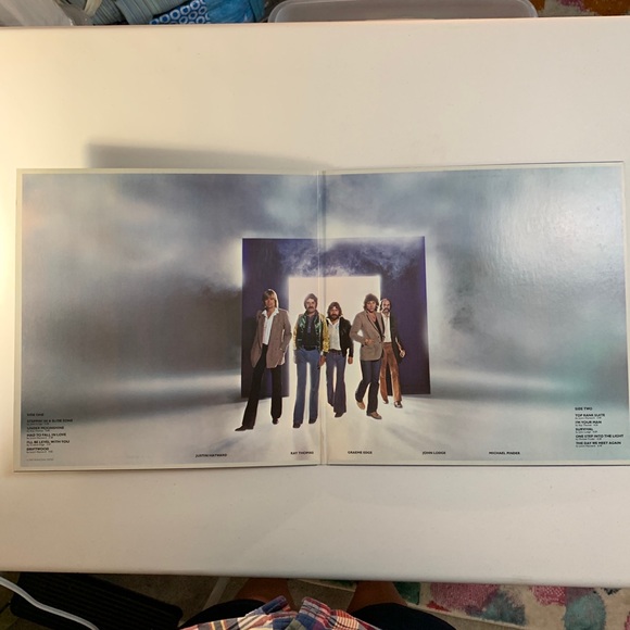 The Moody Blues - Octave vinyl record R142522 - Picture 2 of 7